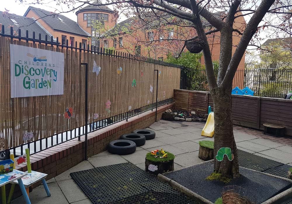 Outdoor play garden at Puddleduck Nursery